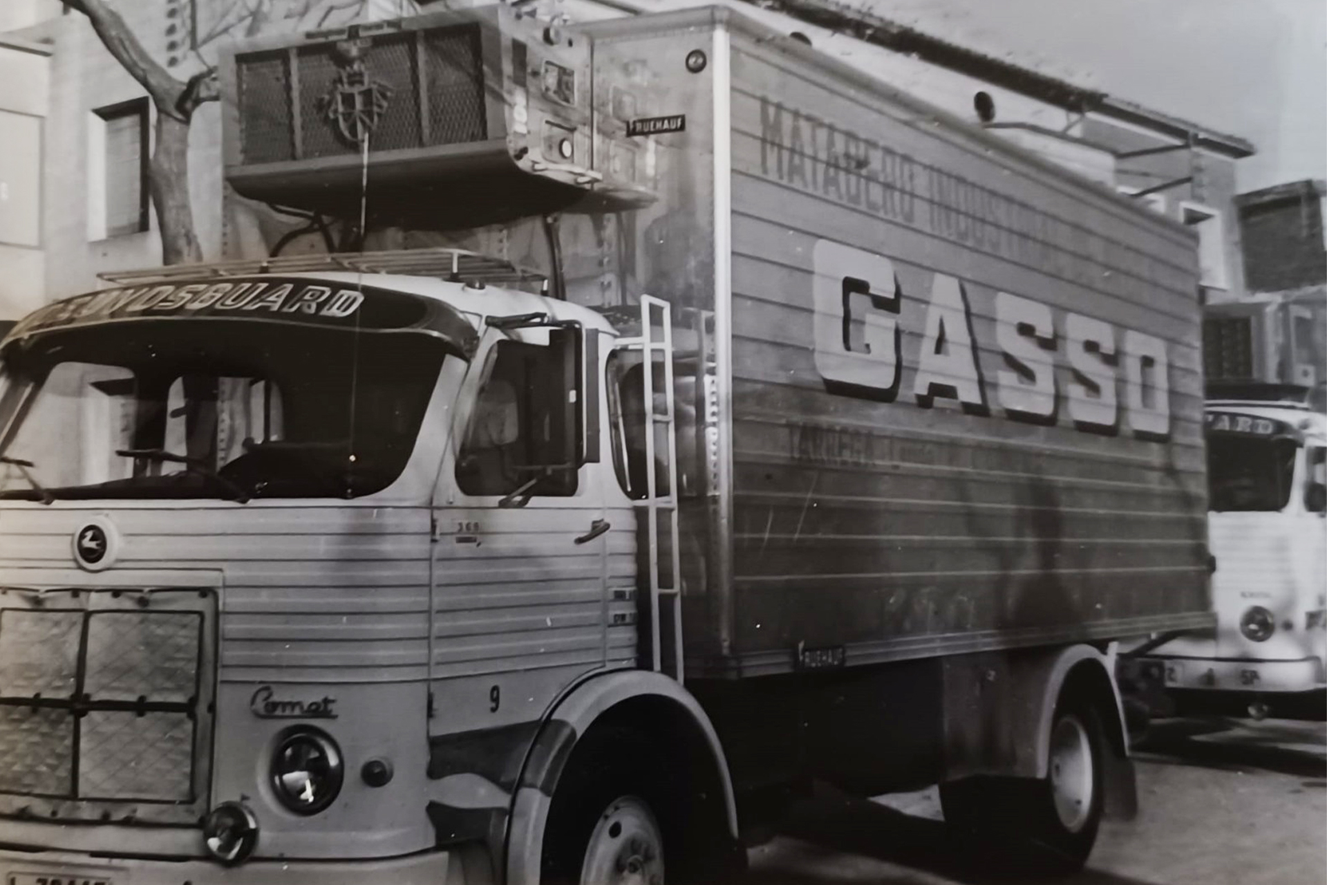 Primer vehicle de transport refrigerat que assegurava la distribució de carn fresca als clients de Pere Gassó.